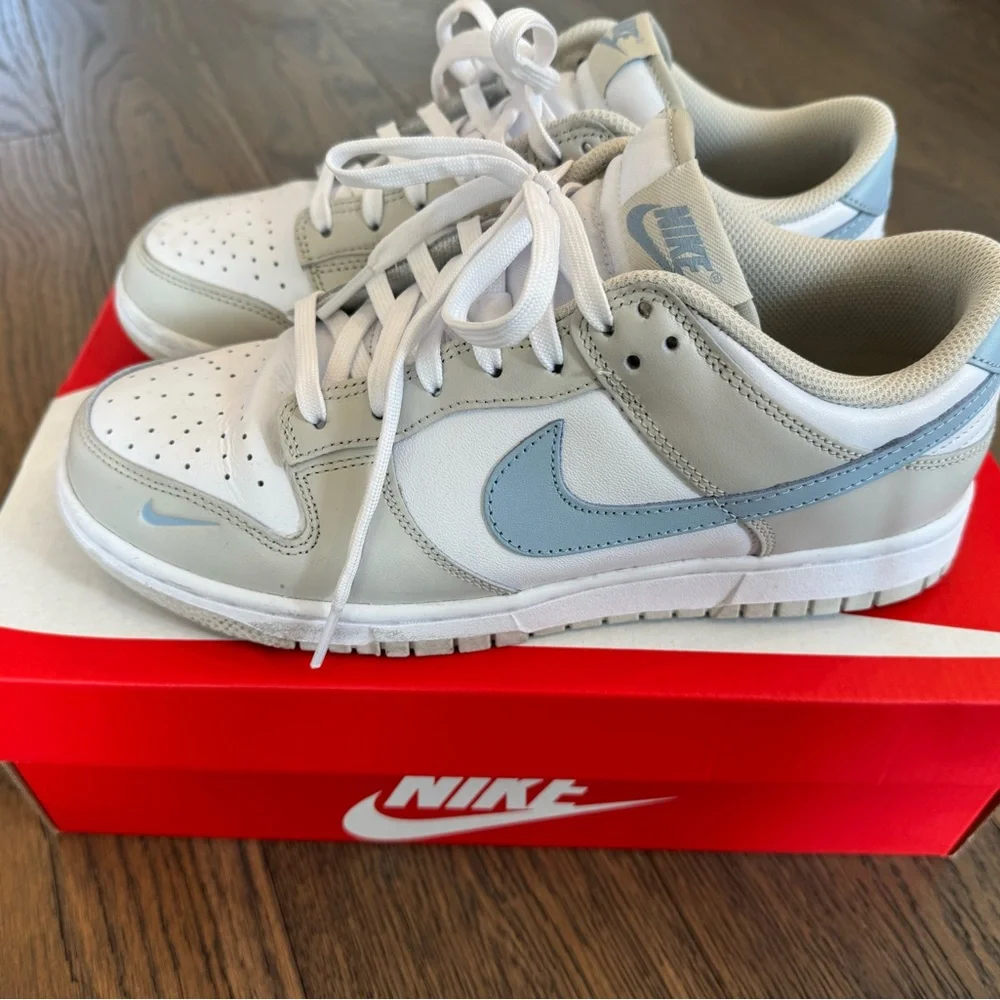 Nike Dunk Low - Light Bone Armory Blue Size: 9 Women - Picture 4 of 6